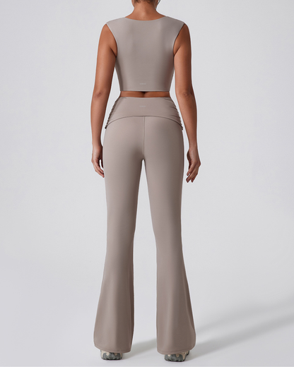 Abia V Contour 2-Piece Set