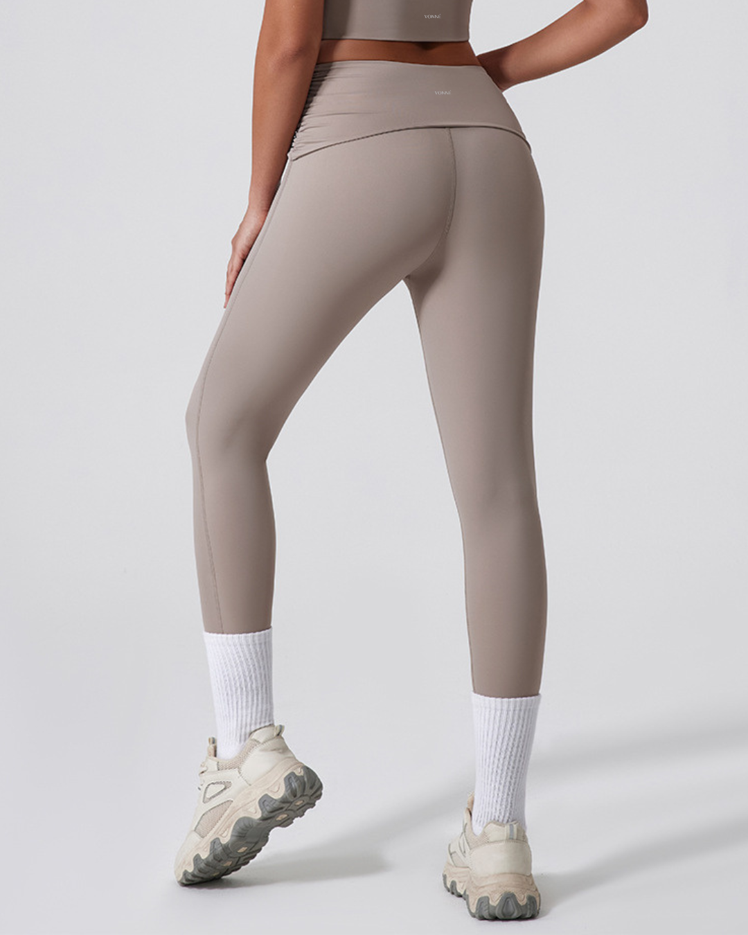 Abia V-Shaped Leggings