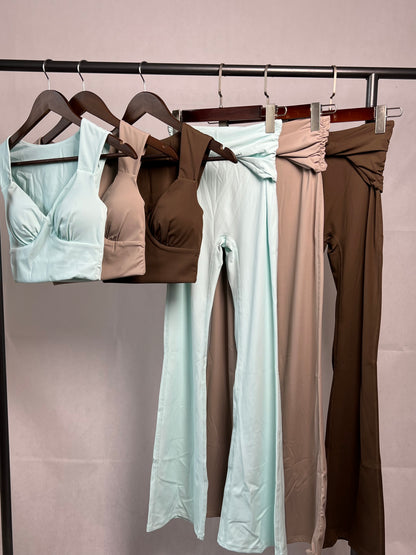 Abia V Contour 2-Piece Set