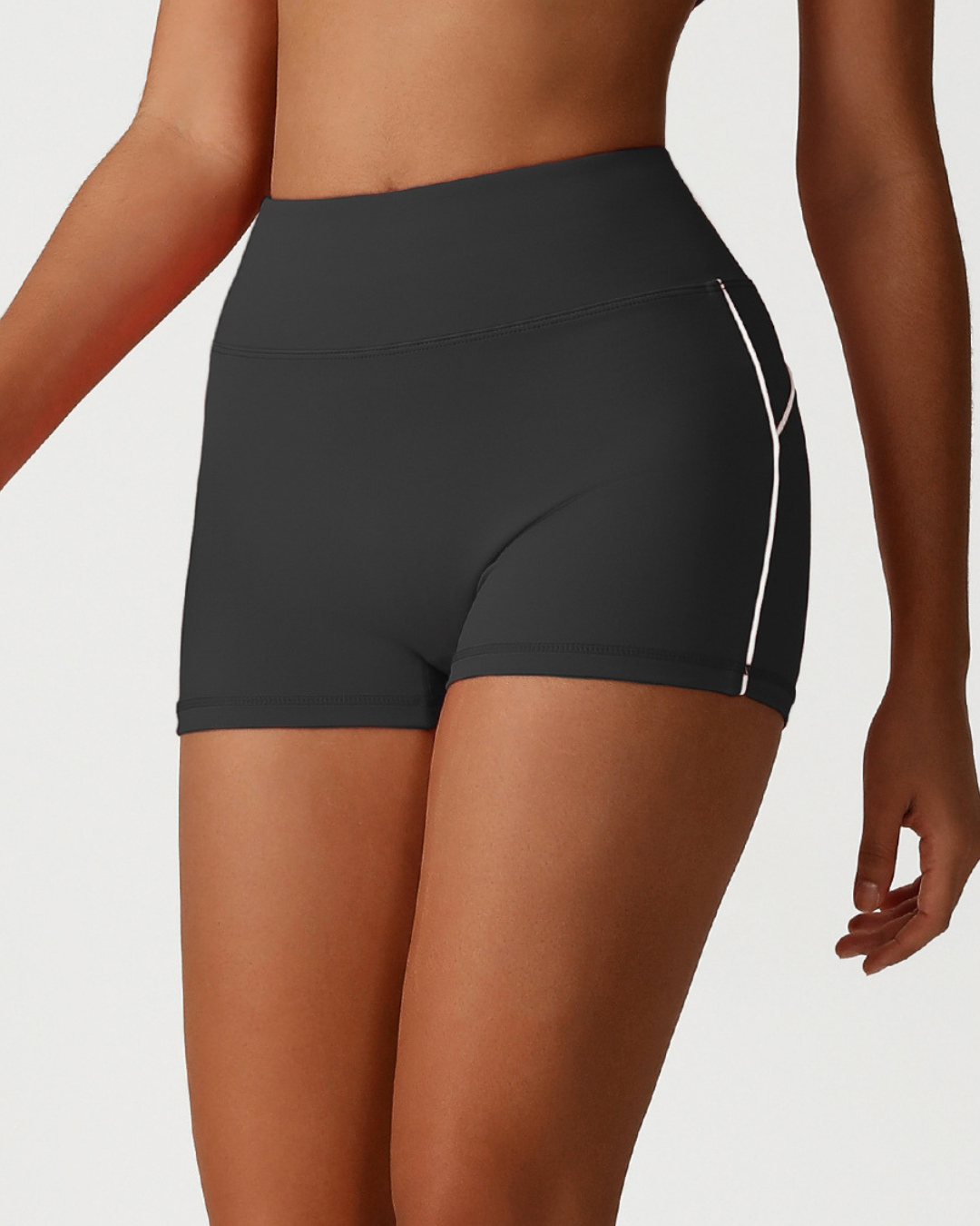 Vashti Contrast Piping Shorts